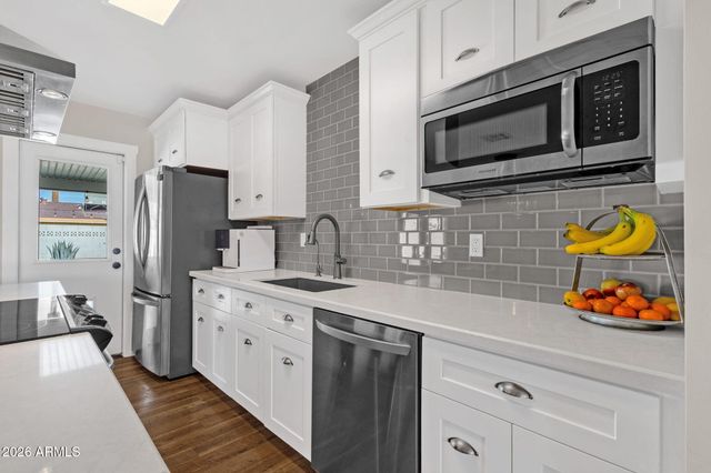 8322 E GLENROSA Avenue, Scottsdale, AZ 85251