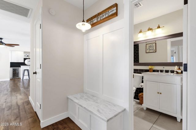 8322 E GLENROSA Avenue, Scottsdale, AZ 85251