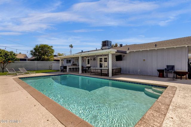 8322 E GLENROSA Avenue, Scottsdale, AZ 85251