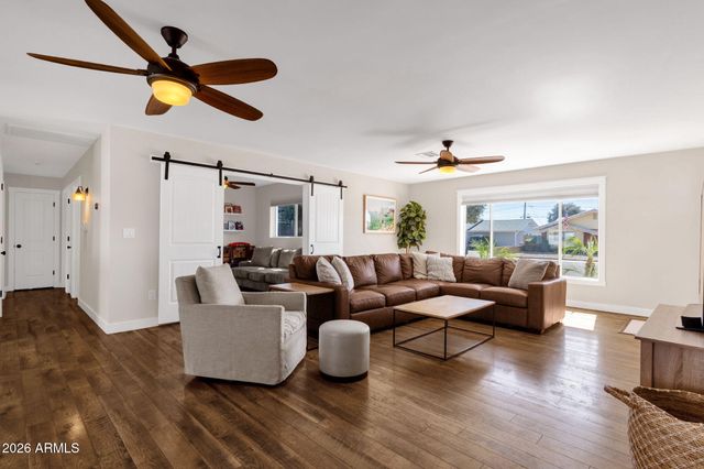 8322 E GLENROSA Avenue, Scottsdale, AZ 85251