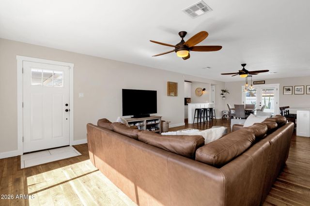 8322 E GLENROSA Avenue, Scottsdale, AZ 85251