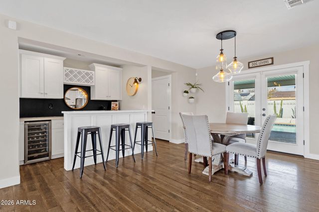 8322 E GLENROSA Avenue, Scottsdale, AZ 85251