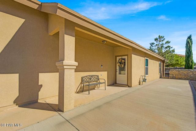 3220 Scarlett Point Drive, El Paso, TX 79938