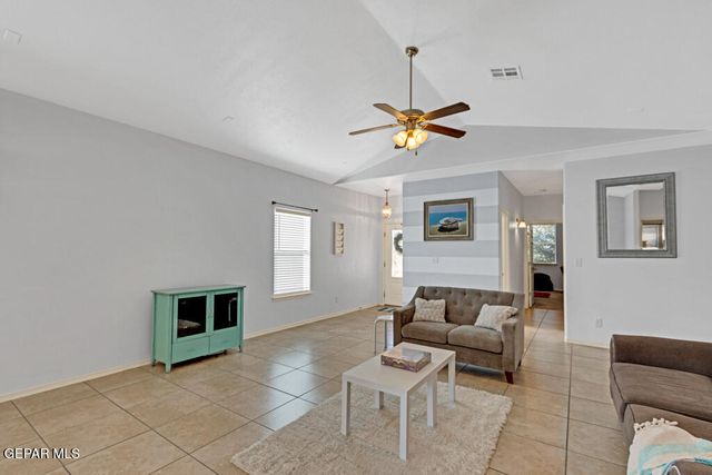 3220 Scarlett Point Drive, El Paso, TX 79938