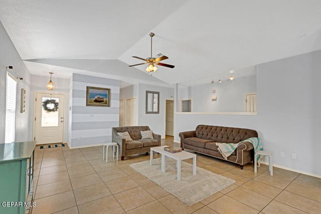 3220 Scarlett Point Drive, El Paso, TX 79938