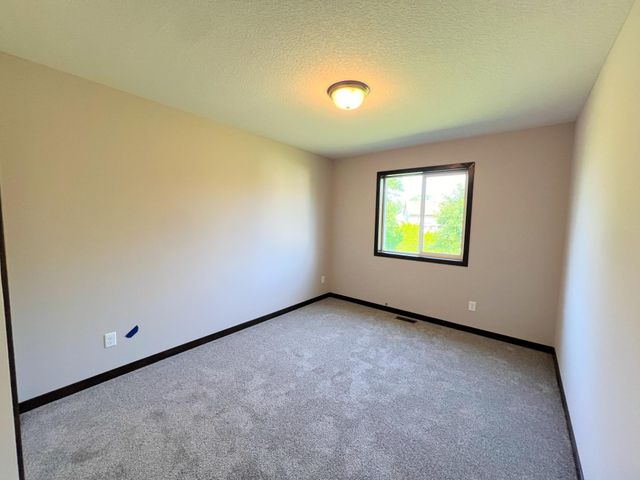 5289 114th Avenue, Clear Lake, MN 55319