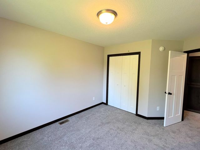 5289 114th Avenue, Clear Lake, MN 55319