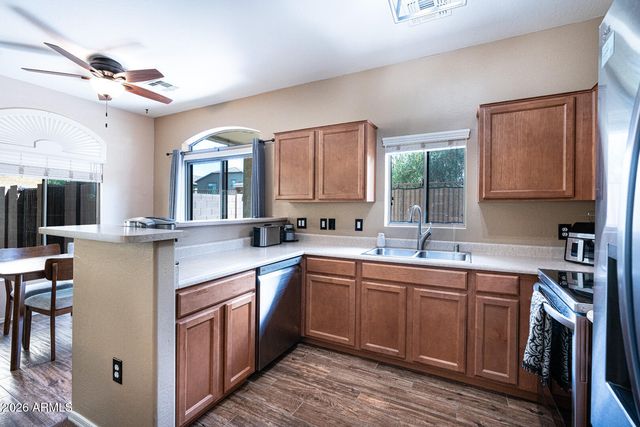 2024 S BALDWIN -- 93, Mesa, AZ 85209