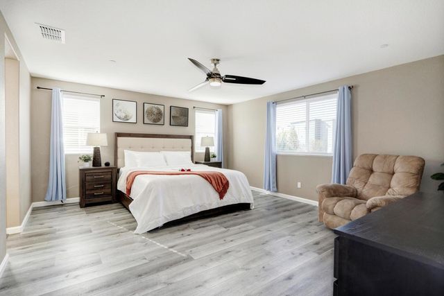 9613 Philta Way, Elk Grove, CA 95757