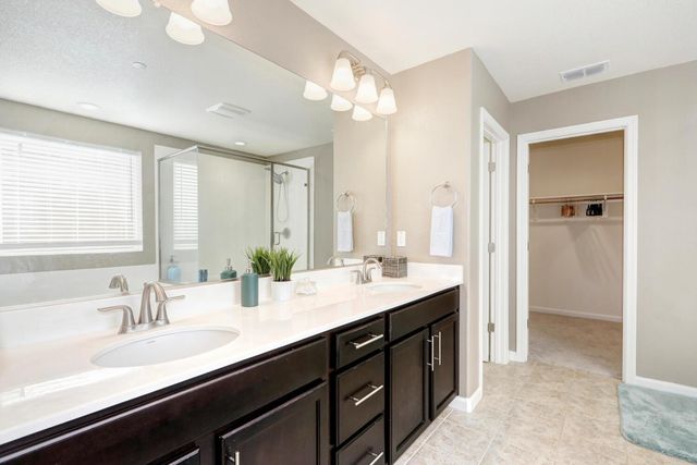 9613 Philta Way, Elk Grove, CA 95757