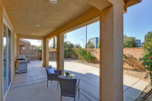 9613 Philta Way, Elk Grove, CA 95757