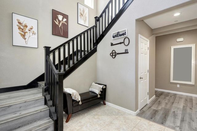 9613 Philta Way, Elk Grove, CA 95757