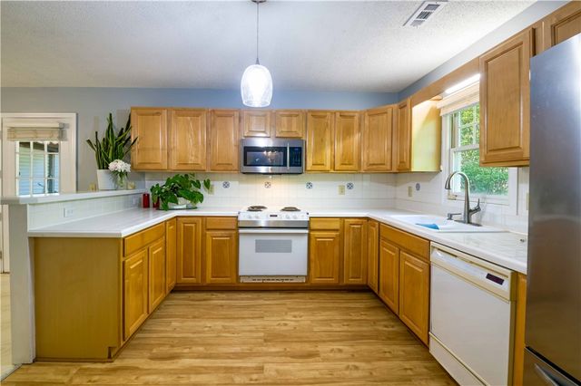 200 Leila Street, Seneca, SC 29678