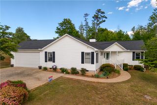200 Leila Street, Seneca, SC 29678