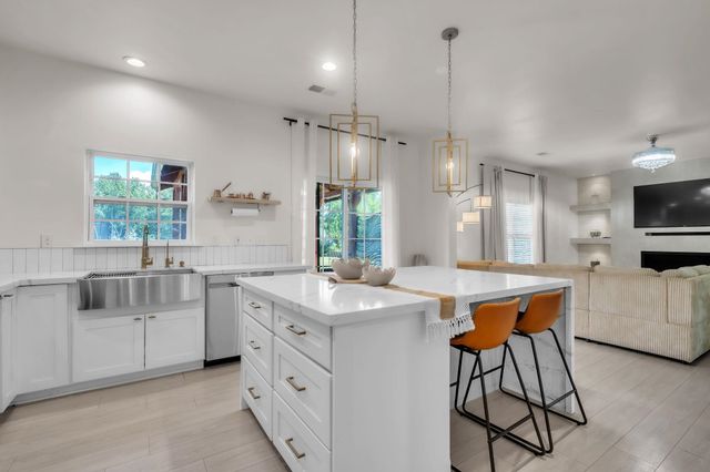 530 Falls Cottage Run, Boiling Springs, SC 29316