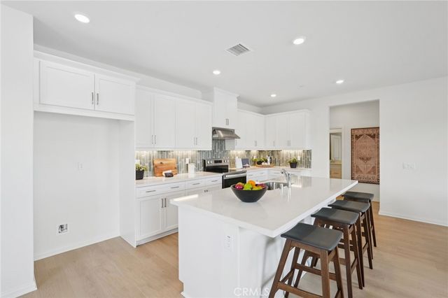 12838 Olympus Circle, Corona, CA 92883