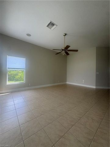 2673 Fishtail Palm CT, Naples, FL 34120