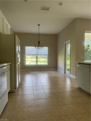 2673 Fishtail Palm CT, Naples, FL 34120