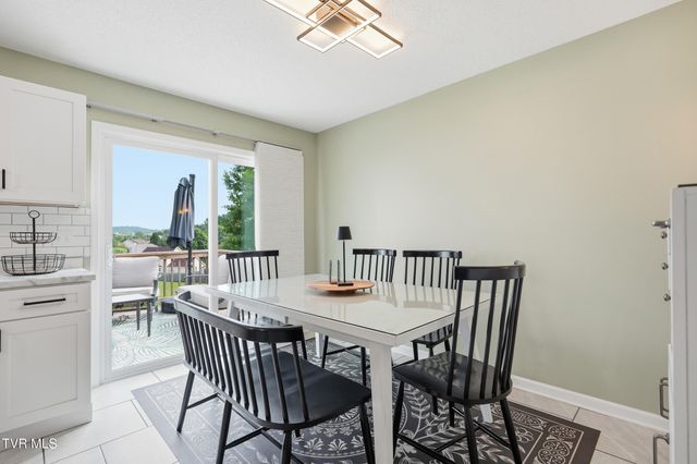 211 Crystal Springs Circle, Gray, TN 37615