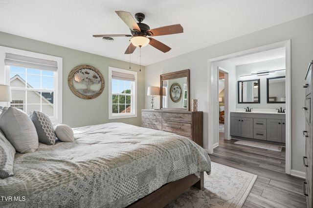 211 Crystal Springs Circle, Gray, TN 37615