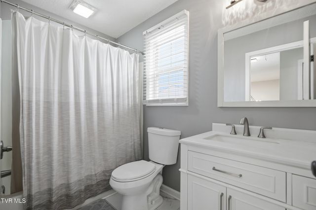 211 Crystal Springs Circle, Gray, TN 37615