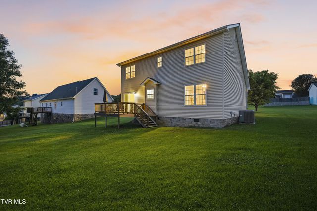 211 Crystal Springs Circle, Gray, TN 37615