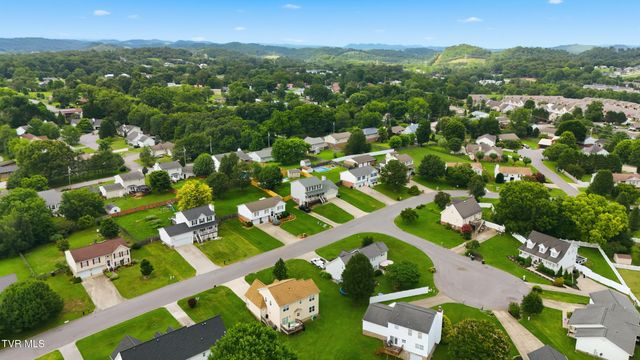 211 Crystal Springs Circle, Gray, TN 37615