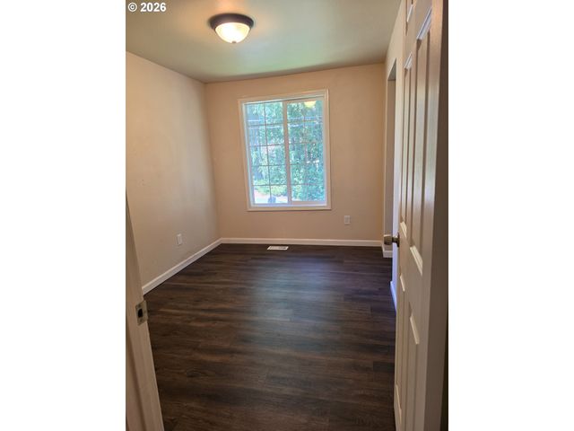 1700 Se RIVER FOREST Rd, Milwaukie, OR 97267