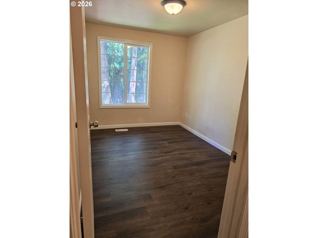 1700 Se RIVER FOREST Rd, Milwaukie, OR 97267