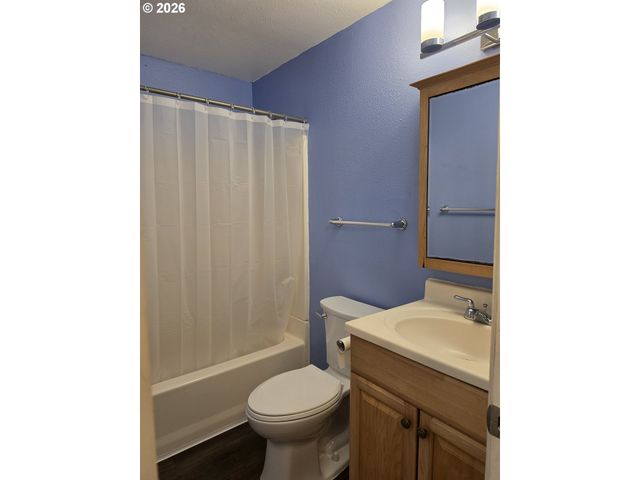 1700 Se RIVER FOREST Rd, Milwaukie, OR 97267