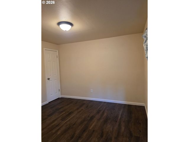 1700 Se RIVER FOREST Rd, Milwaukie, OR 97267
