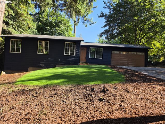 1700 Se RIVER FOREST Rd, Milwaukie, OR 97267