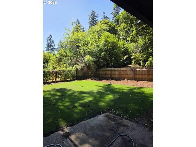1700 Se RIVER FOREST Rd, Milwaukie, OR 97267
