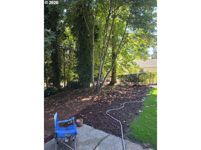 1700 Se RIVER FOREST Rd, Milwaukie, OR 97267
