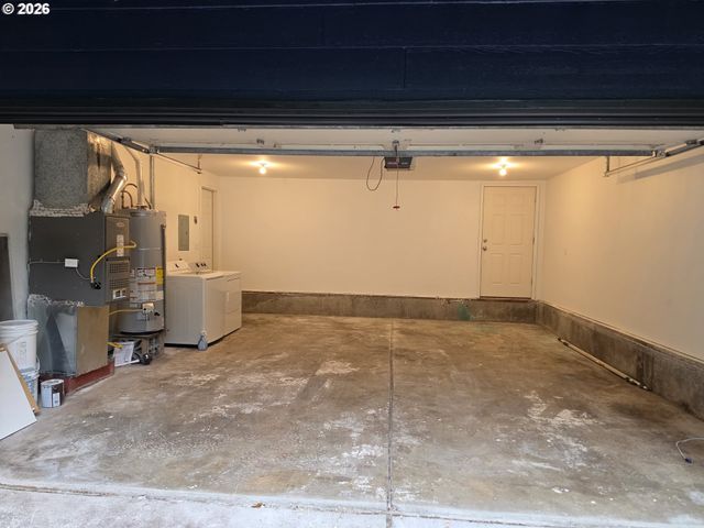 1700 Se RIVER FOREST Rd, Milwaukie, OR 97267