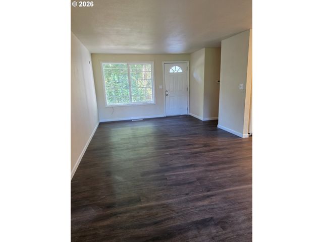 1700 Se RIVER FOREST Rd, Milwaukie, OR 97267