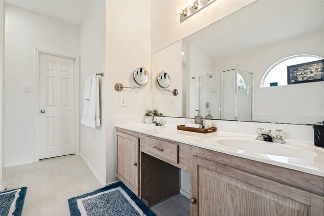 10513 Greenbriar Lane, Rowlett, TX 75089