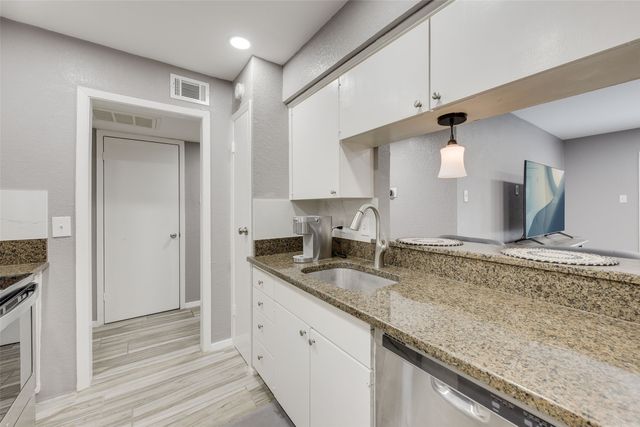 4845 Cedar Springs Road 170, Dallas, TX 75219