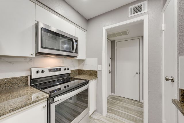 4845 Cedar Springs Road 170, Dallas, TX 75219