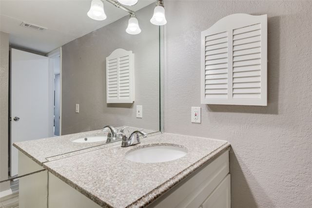 4845 Cedar Springs Road 170, Dallas, TX 75219