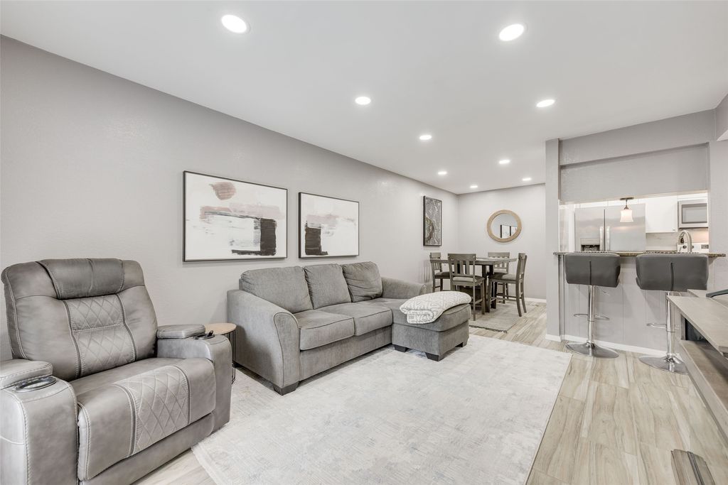 4845 Cedar Springs Road 170, Dallas, TX 75219