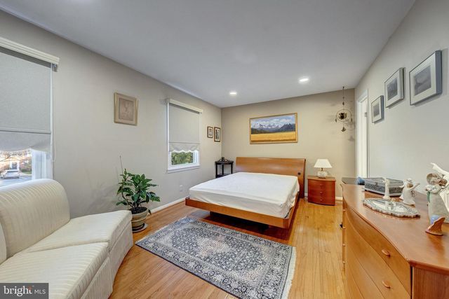 7779 TIVERTON DR, Springfield, VA 22152