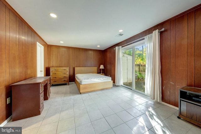 7779 TIVERTON DR, Springfield, VA 22152