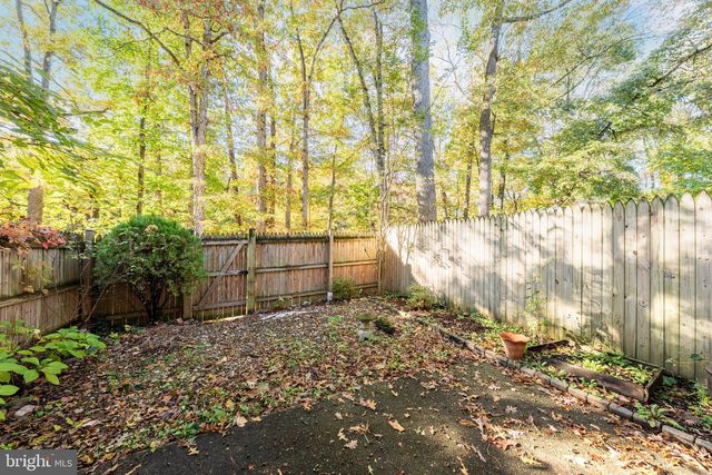 7779 TIVERTON DR, Springfield, VA 22152