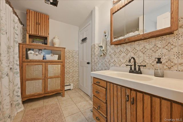 86 Tyler Avenue, West Sayville, NY 11796