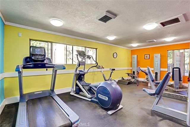 1466 Cabrillo Park C, Santa Ana, CA 92701