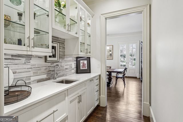 305 Forrest Lake Drive, Sandy Springs, GA 30327