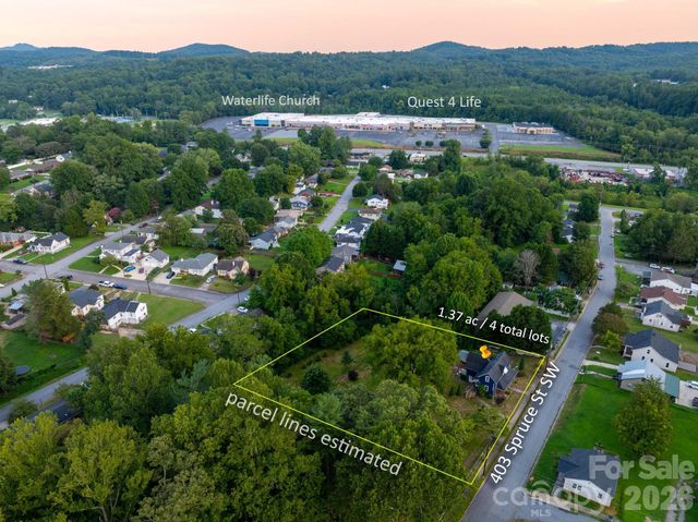403 SW Spruce Street SW, Lenoir, NC 28645