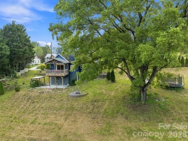 403 SW Spruce Street SW, Lenoir, NC 28645