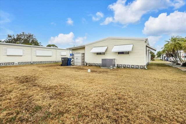 808 53RD AVENUE E 209, Bradenton, FL 34203